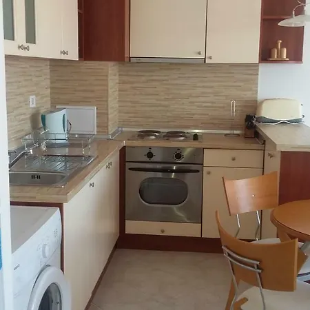 Scr Official, Saint Vlas, Sunny Beach Bulgaria, 1-bed Apartment, Sleeps 4 Persons. Apartment Sweti Wlas